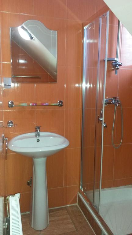 Casa Frasin Hotel Buşteni Kamer foto